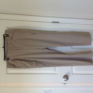 Eddie Bauer lightweight khaki roll up pants